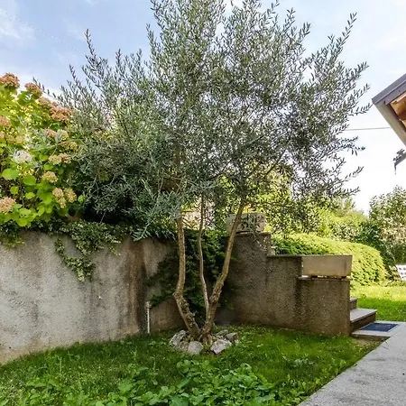 Villa Hintown A Mandello Del Lario